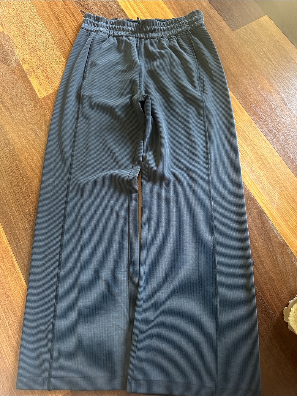 Women’s lululemon ribbed softstream mid-rise pant, 32” black